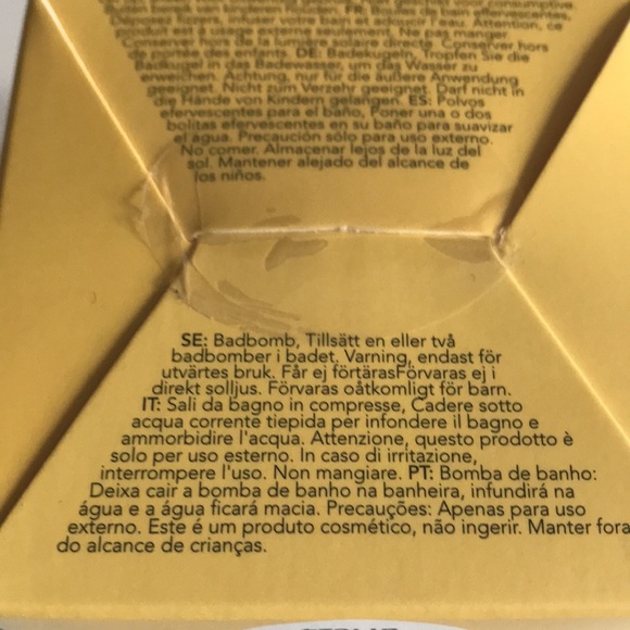 4/$20 Bubble T Lemongrass & Green Tea Bath Fizzer - Picture 7 of 7